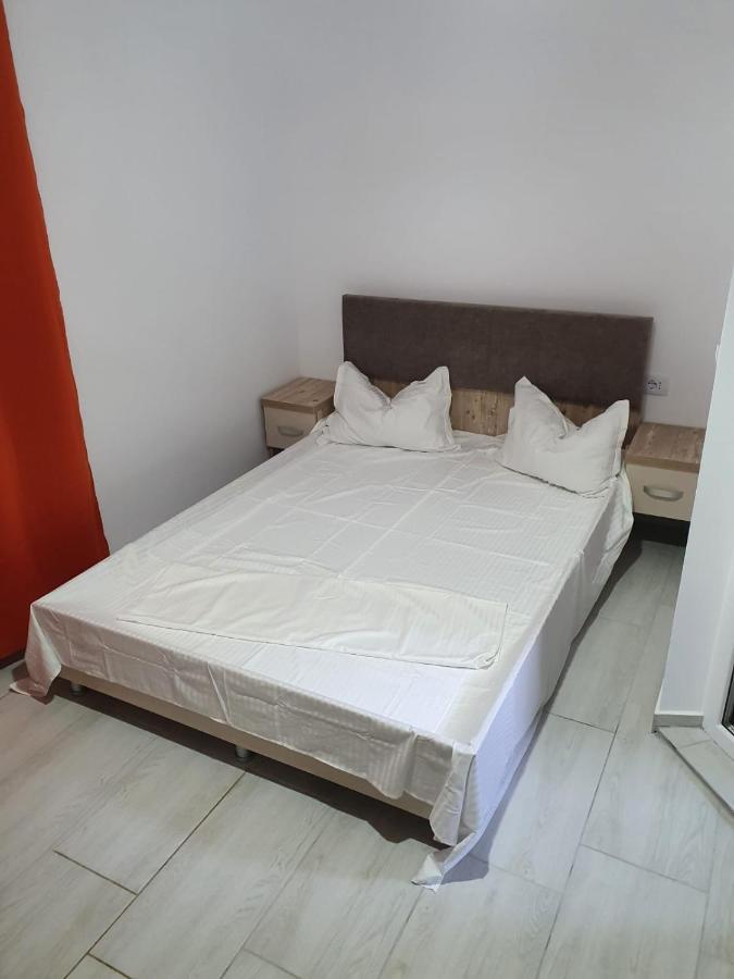 Zapp House Hotel Costinesti Exterior photo