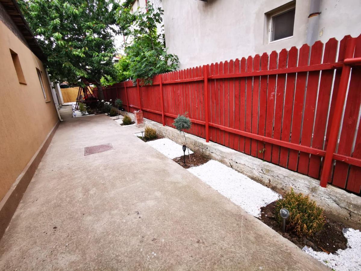 Zapp House Hotel Costinesti Exterior photo